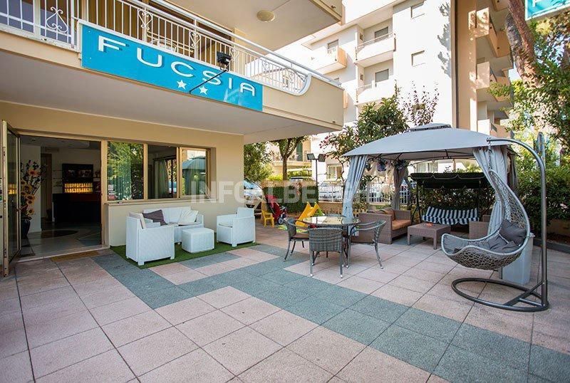Hotel Fucsia 리치오네 외부 사진