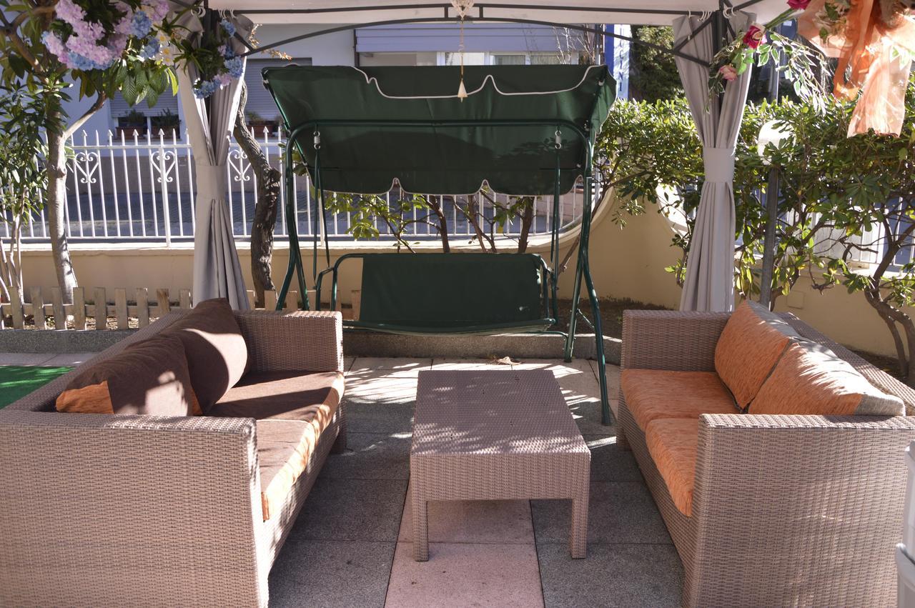 Hotel Fucsia 리치오네 외부 사진